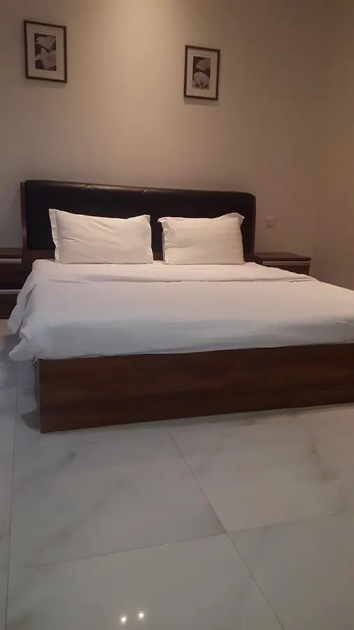 Gold 24 Furnished Units Aparthotel Riaad